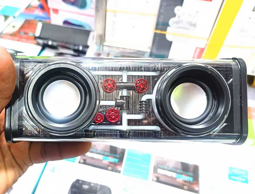 Mecha V8 Bluetooth Speaker